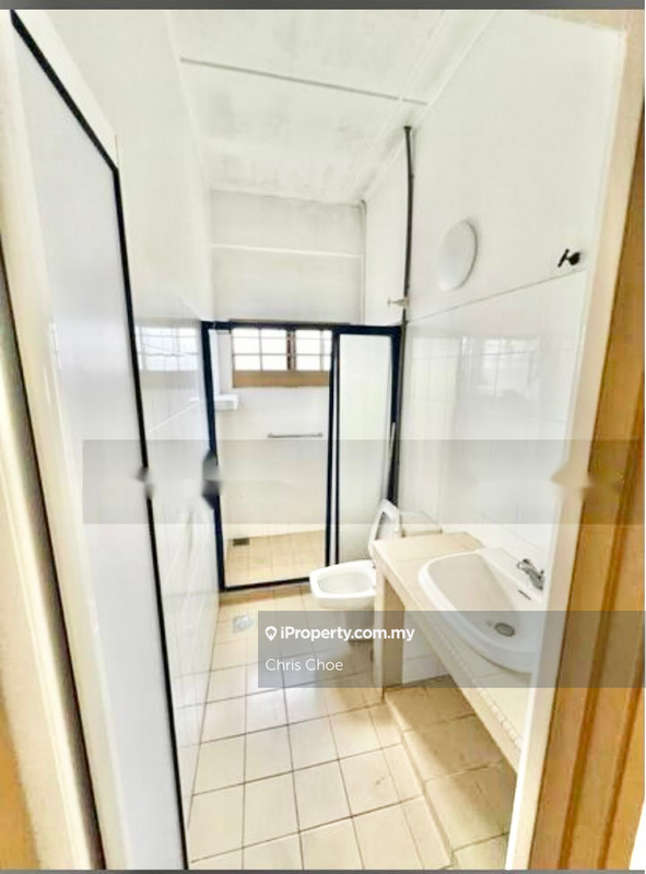Bungalow House untuk Dijual di Seksyen 17, Petaling Jaya oleh Chris Choe - iProperty.com.my