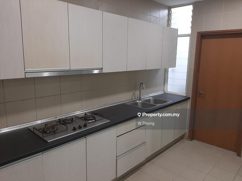 Condominium for Rent in Sri Putramas III / Royal Regent by W.Thong - iProperty.com.my