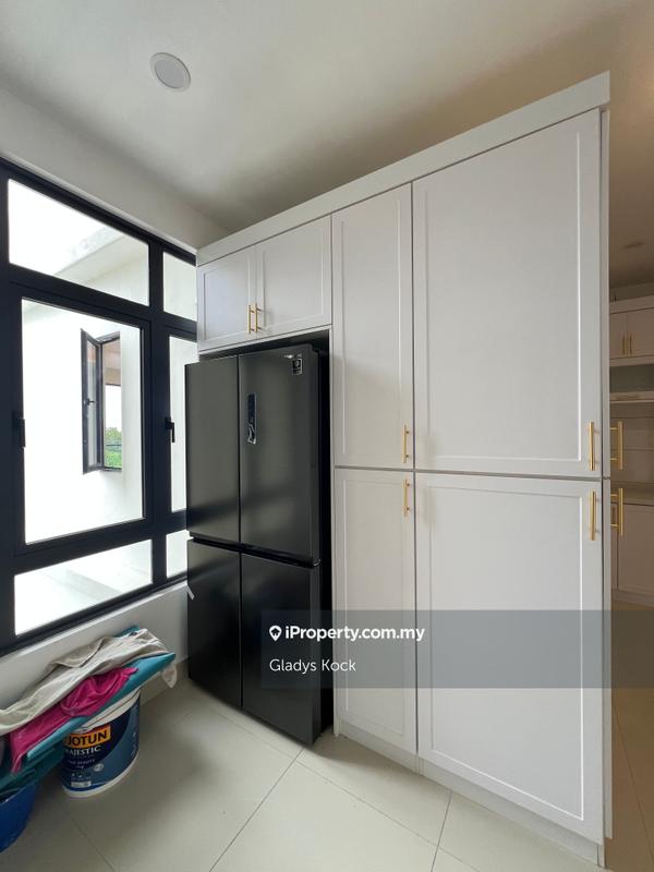 For Sale - Valencia Residence