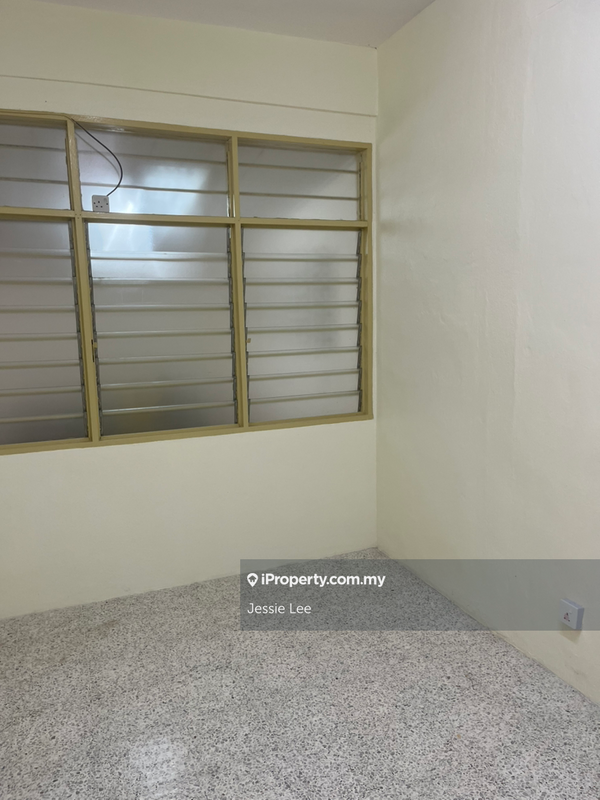 Semi-Detached House for Rent in Taman Molek, Butterworth by Jessie Lee - iProperty.com.my