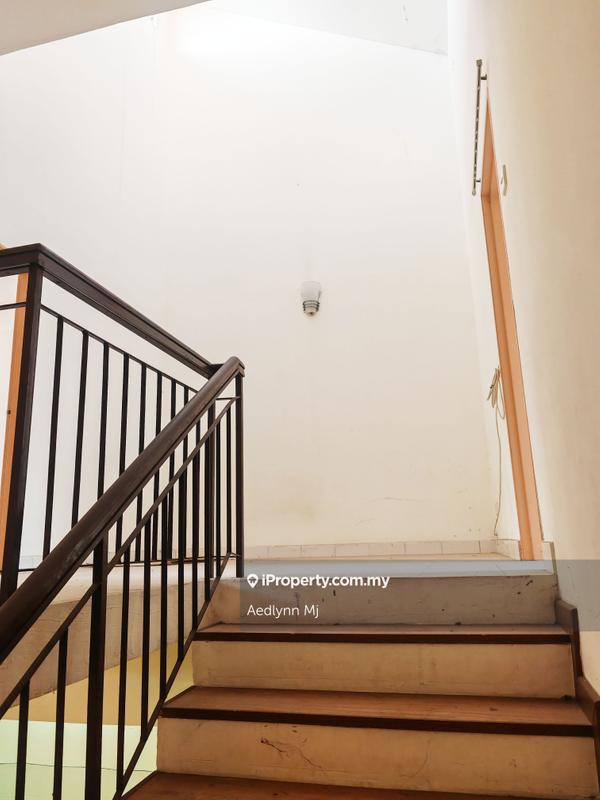 Rumah Berangkai 2 Tingkat untuk Dijual di Taman Putra Impiana, Puchong oleh Aedlynn Mj - iProperty.com.my