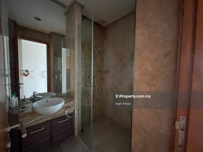 Service Residence for Sale in The Oval by Ivan How - iProperty.com.my