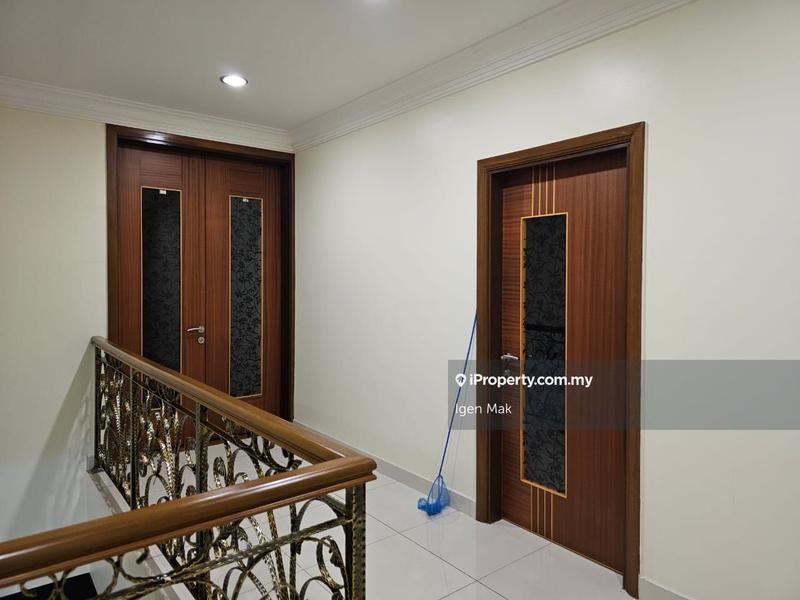 Bungalow House for Sale in Bukit Gita Bayu, Seri Kembangan by Igen Mak - iProperty.com.my