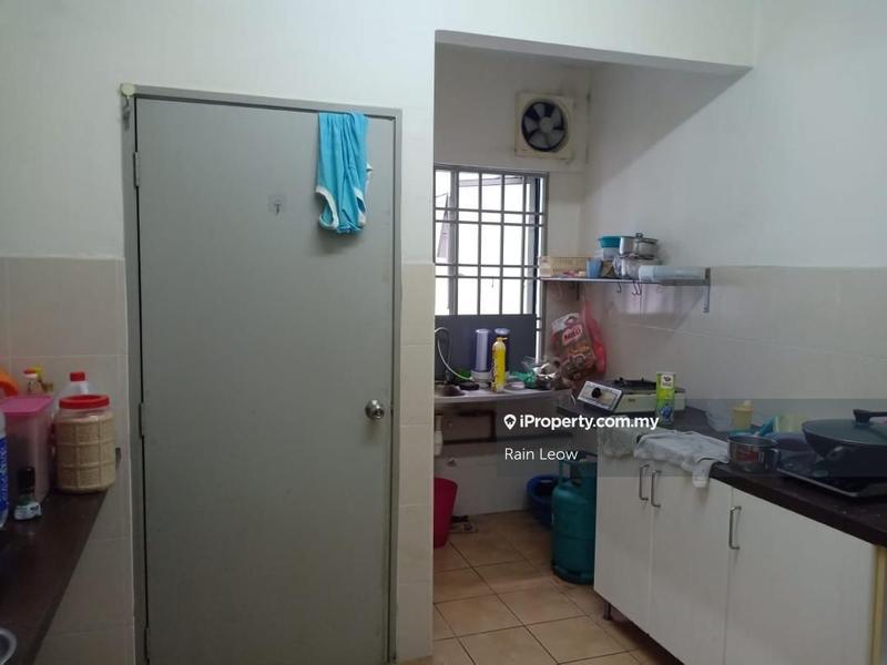 Kondominium untuk Dijual di Angkasa Condominiums oleh Rain Leow - iProperty.com.my