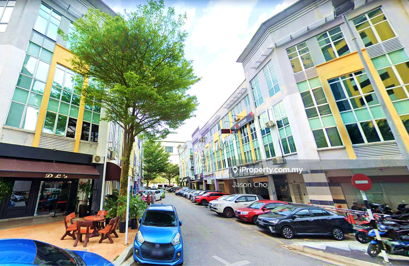 For Sale - CORNER + 2 INTERMEDIATE (3 ADJOINING SHOPS) AT SIGNATURE PARK KOTA DAMANSARA SHOP