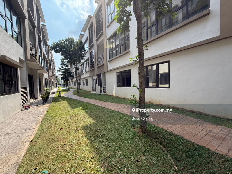 Rumah Bandar untuk Dijual di 16 Sierra, Puchong oleh Jess Chong - iProperty.com.my
