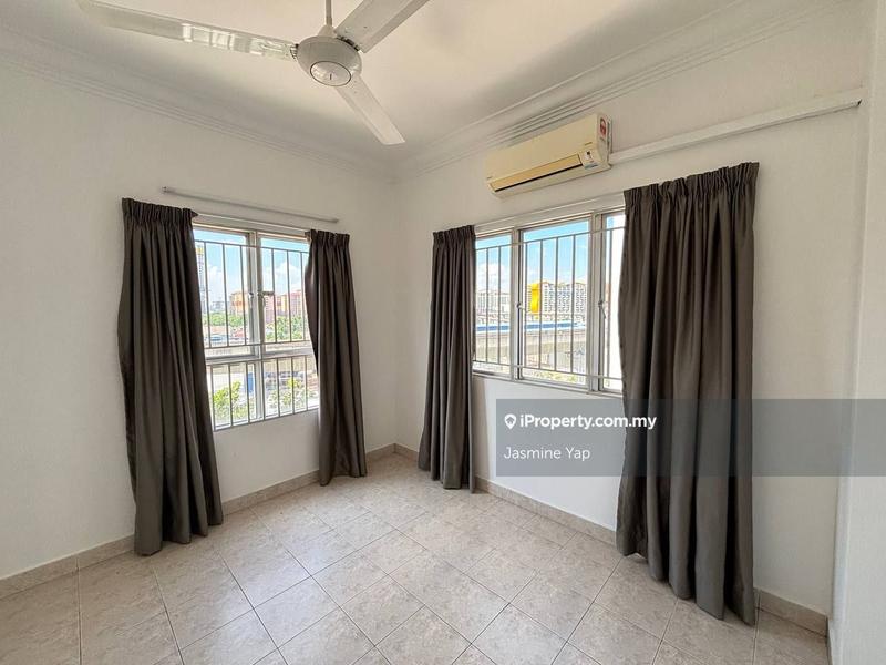 For Sale - D'Aman Ria Condominium