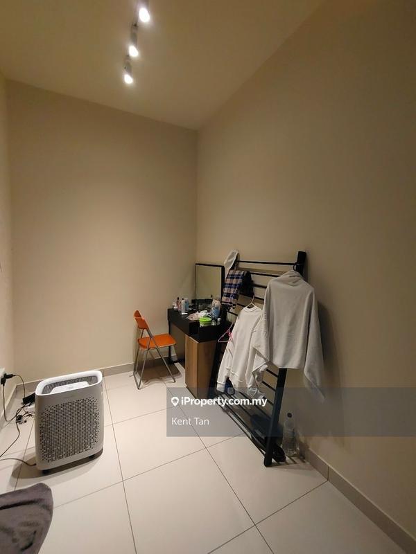 Rumah Berangkai 2.5 Tingkat untuk Dijual di Suria Tropika, Seri Kembangan oleh Kent Tan - iProperty.com.my