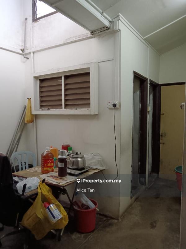 Rumah Berangkai 1 Tingkat untuk Dijual di Taman Salak Selatan, Salak South oleh Alice Tan - iProperty.com.my