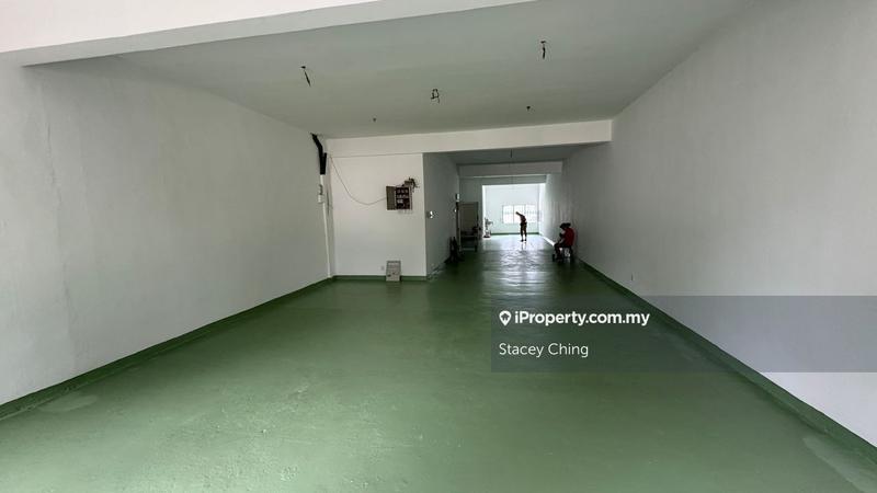 For Rent - Facing Mainroad | 1F | Menjalara