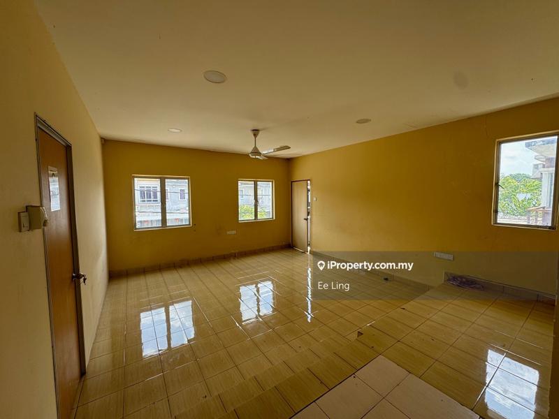 Rumah Berkembar untuk Dijual di Taman Kipark, Puchong oleh Ee Ling - iProperty.com.my