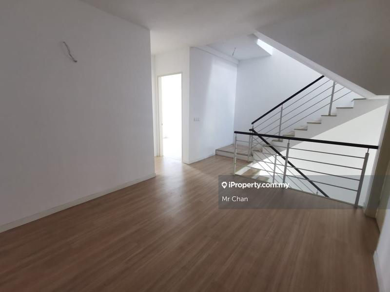 Rumah Berangkai 3 Tingkat untuk Dijual di Setia Ecohill, Semenyih oleh Mr Chan - iProperty.com.my