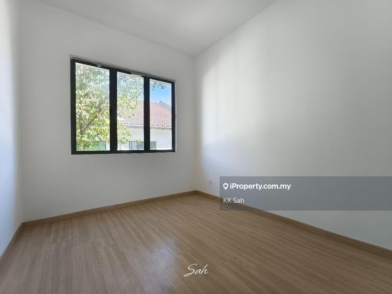 Rumah Teres 2-Tingkat untuk Dijual di Diamond City, Semenyih oleh KK Sah - iProperty.com.my