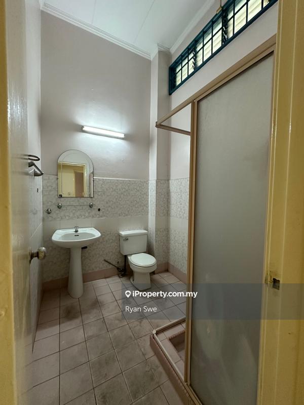 Rumah Berangkai 2.5 Tingkat untuk Dijual di Bandar Sri Damansara, Selangor oleh Ryan Swe - iProperty.com.my