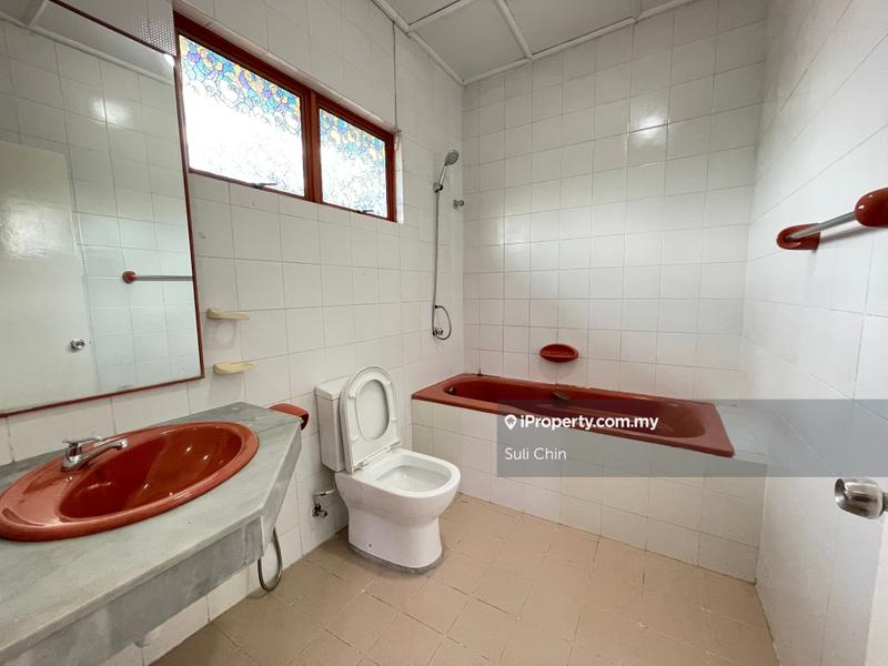 Bungalow House untuk Dijual di Taman Overseas Union (Taman Oug), Jalan Klang Lama (Old Klang Road) oleh Suli Chin - iProperty.com.my