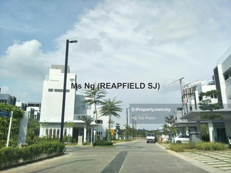 Bungalow House untuk Dijual di Lakefront Villa, Cyberjaya oleh Ng Tze Mann - iProperty.com.my
