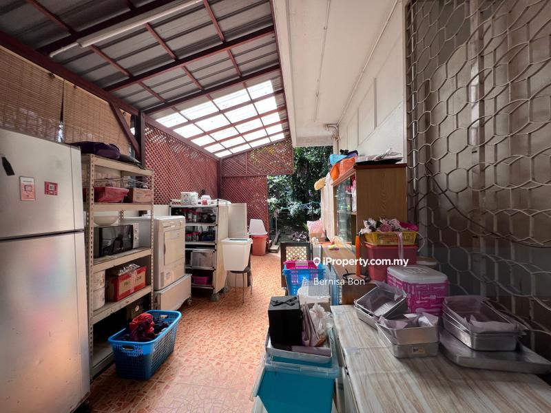 Bungalow House for Sale in Seksyen 16, Petaling Jaya by Bernisa Bon - iProperty.com.my
