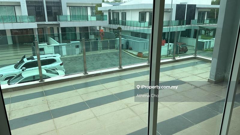Rumah Berkembar untuk Dijual di Nilai Spring Villa, Nilai oleh Athena Cho - iProperty.com.my