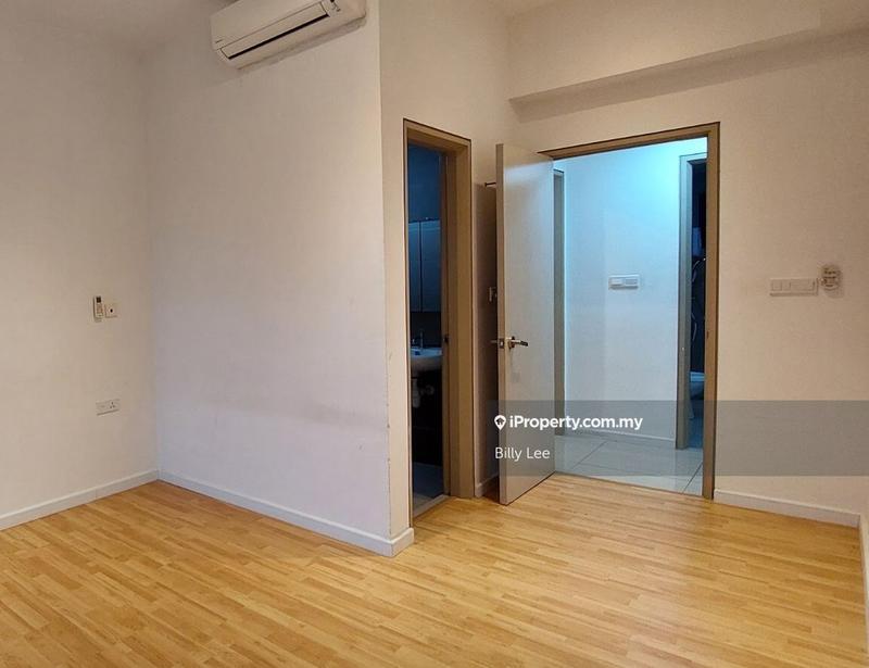 Service Residence for Sale in Suria Residence by Billy Lee - iProperty.com.my