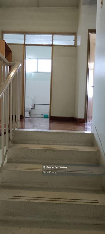 Rumah Berkembar untuk Dijual di Taman Yarl, Jalan Klang Lama (Old Klang Road) oleh Yenn Chong - iProperty.com.my