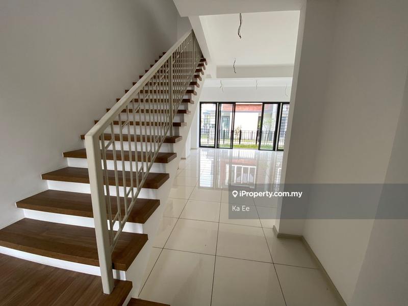 Rumah Teres 2-Tingkat untuk Dijual di Denai Alam, Shah Alam oleh Ka Ee - iProperty.com.my
