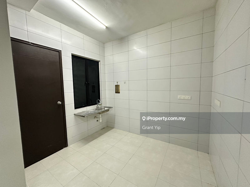 2.5-storey Terraced House for Sale in TTDI Grove, Kajang by Grant Yip - iProperty.com.my