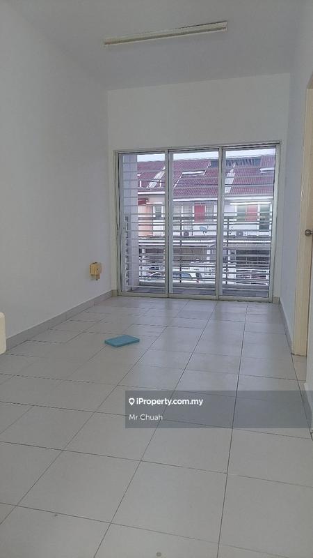 Rumah Teres 2-Tingkat untuk Disewa di Taman Dato Demang, Seri Kembangan oleh Mr Chuah - iProperty.com.my