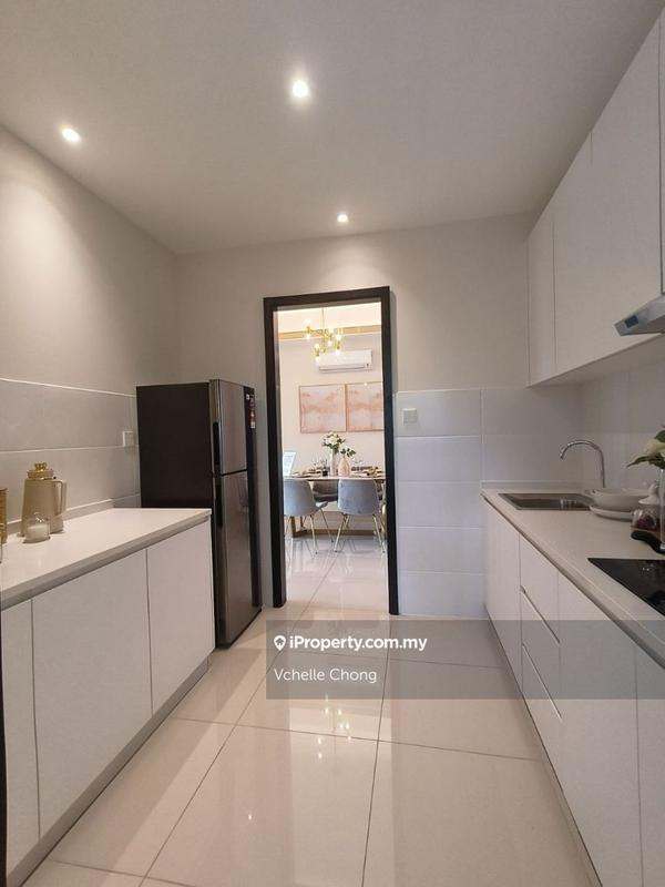 Service Residence for Sale in Vista Tiara (MBW Bay) by Vchelle Chong - iProperty.com.my
