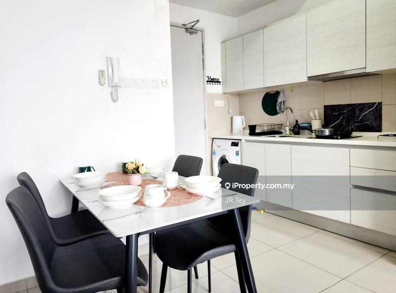 For Sale - i-SOHO @ i-City