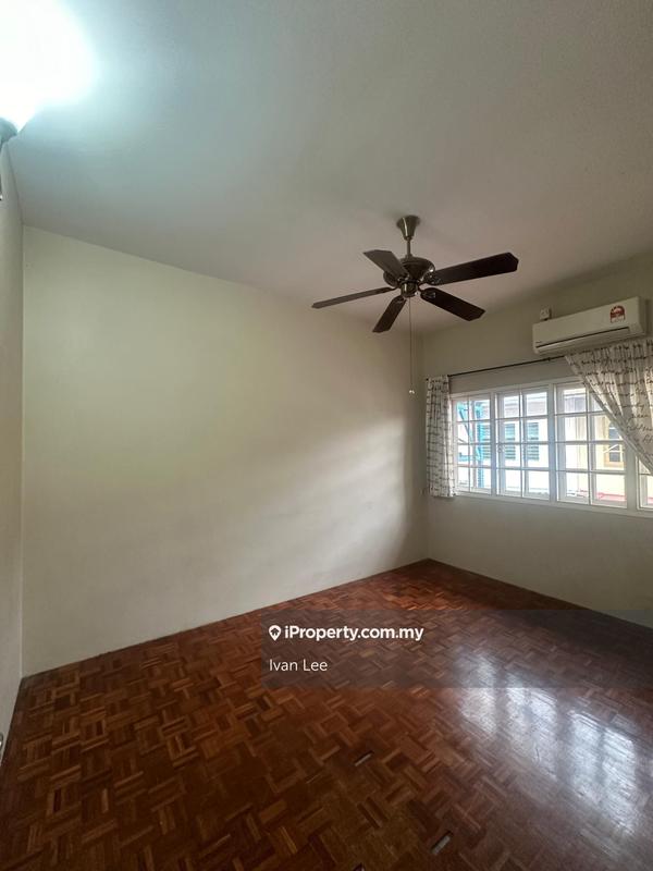 Rumah Berkembar untuk Dijual di Seksyen 19, Petaling Jaya oleh Ivan Lee - iProperty.com.my
