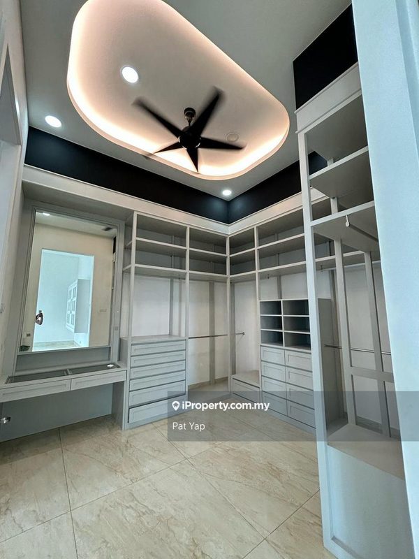 Banglo untuk Dijual di Country Heights Damansara, KL City Centre oleh Pat Yap - iProperty.com.my