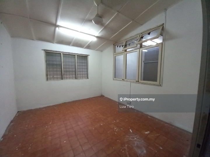 Bungalow House for Sale in Bukit Sentosa, Rawang by Liza Tieo - iProperty.com.my