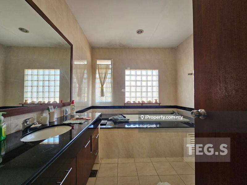 Rumah Berkembar untuk Dijual di Bukit Rimau, Shah Alam oleh Iris Shek - iProperty.com.my