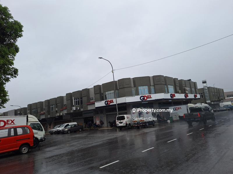 For Rent - Pandan Mewah Indah Ampang Corner 1st Floor