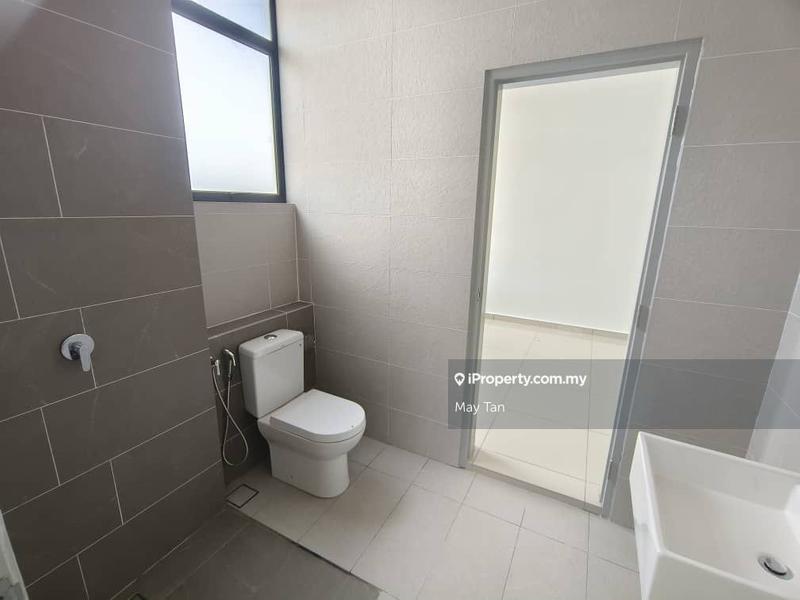 Rumah Berkembar untuk Dijual di Taman Akasia, Kluang oleh May Tan - iProperty.com.my