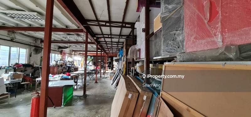 For Sale - Only RM234 psf, Corner, 角落間, [BIG Land Size, LA 64k], L/Hold