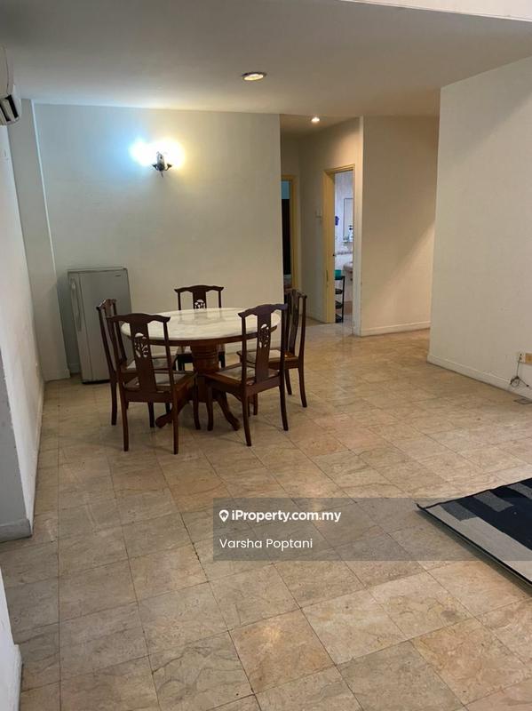 Kondominium untuk Disewa di Villa Scott oleh Varsha Poptani - Dining Room - iProperty.com.my