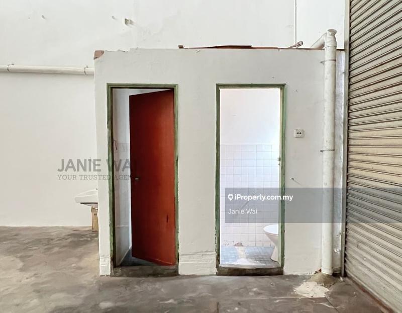 Kilang Teres untuk Dijual di Seri Kembangan, Seri Kembangan oleh Janie Wai - iProperty.com.my
