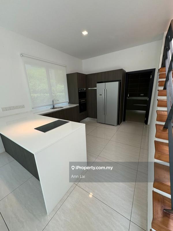 Rumah Berkembar untuk Dijual di Leisure Farm, Gelang Patah oleh Ann Lai - iProperty.com.my