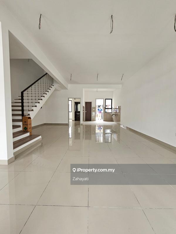 Rumah Berangkai 2 Tingkat untuk Dijual di Elmina East, Intermediate Ilham Residences 2, Shah Alam oleh Zahayati - iProperty.com.my