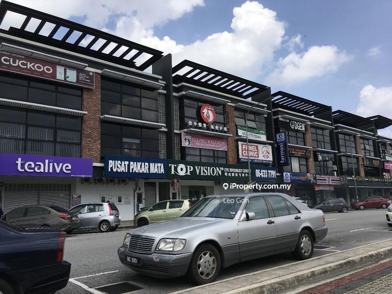 For Sale - 3 storey Rasah Prima Freehold Roi 4%+ Tenanted unit