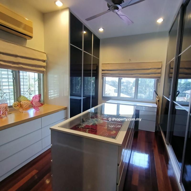 Bungalow House for Sale in Seksyen 17, Petaling Jaya by Ivan Lee - iProperty.com.my