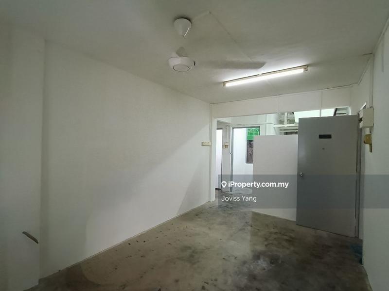 For Sale - Flat Dato Ahmad Razali