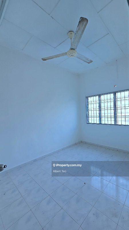 1.5-storey Terraced House for Sale in Taman Bukit Perdana, Batu Pahat by Albert Teo - iProperty.com.my