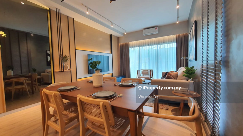 For Sale - THE VUE @ MONTEREZ