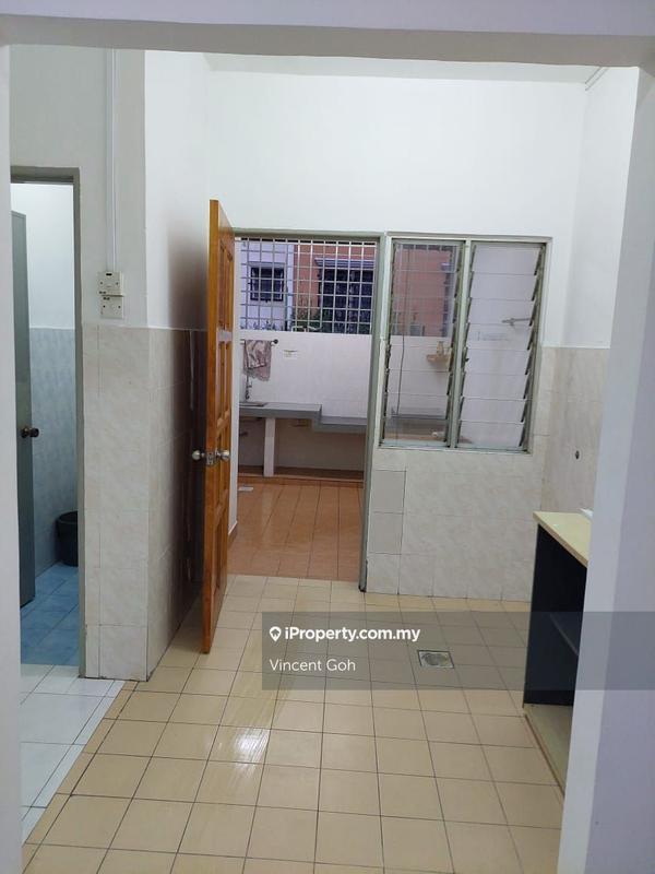 Rumah Teres 2-Tingkat untuk Dijual di Taman Lestari Putra, Seri Kembangan oleh Vincent Goh - iProperty.com.my