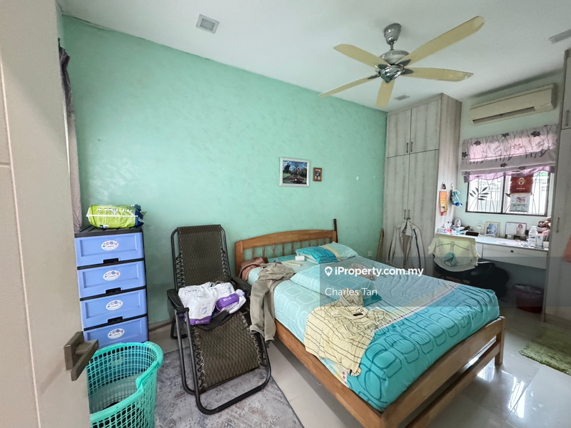 Rumah Berkembar untuk Dijual di Bandar Kinrara Seksyen 5, Bandar Kinrara oleh Charles Tan - iProperty.com.my