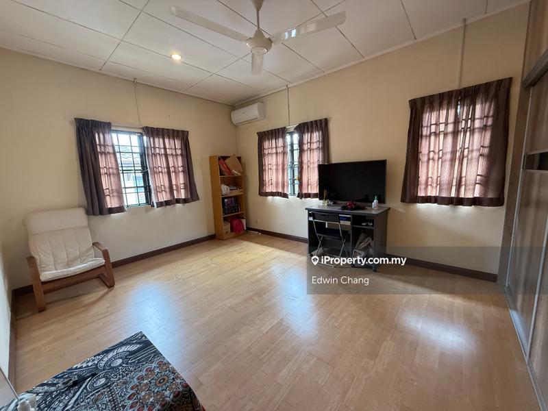Rumah Berkembar untuk Dijual di Bandar Kinrara Seksyen 6, Bandar Kinrara oleh Edwin Chang - iProperty.com.my