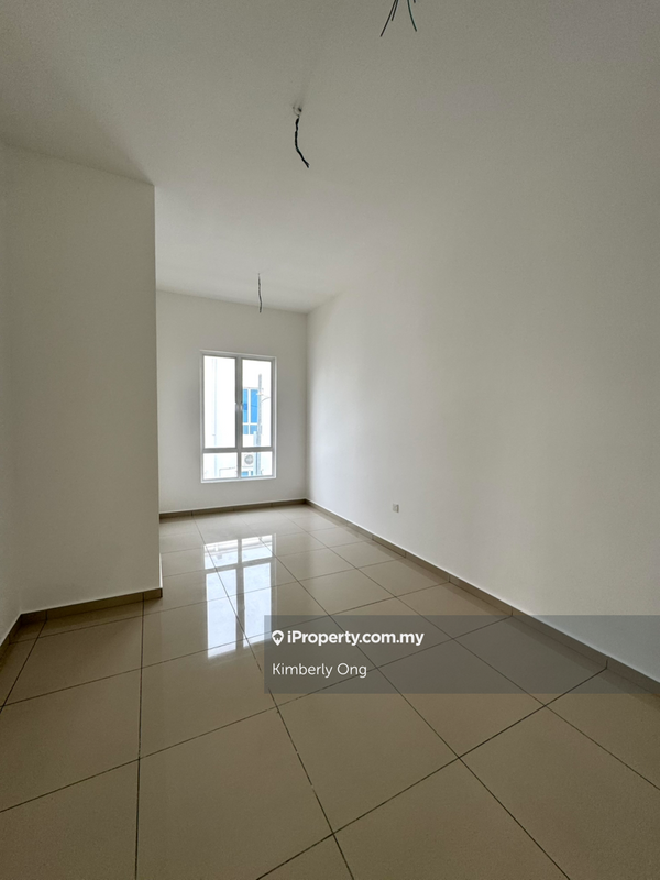 Rumah Berangkai 2 Tingkat untuk Dijual di Bayu Sutera, Bandar Sri Sendayan, Bandar Sri Sendayan oleh Kimberly Ong - iProperty.com.my