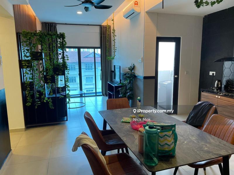 For Sale - Reizz Residence